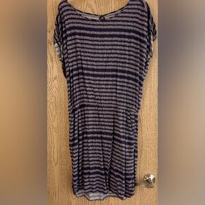 Gap blue floral elastic waist dress.